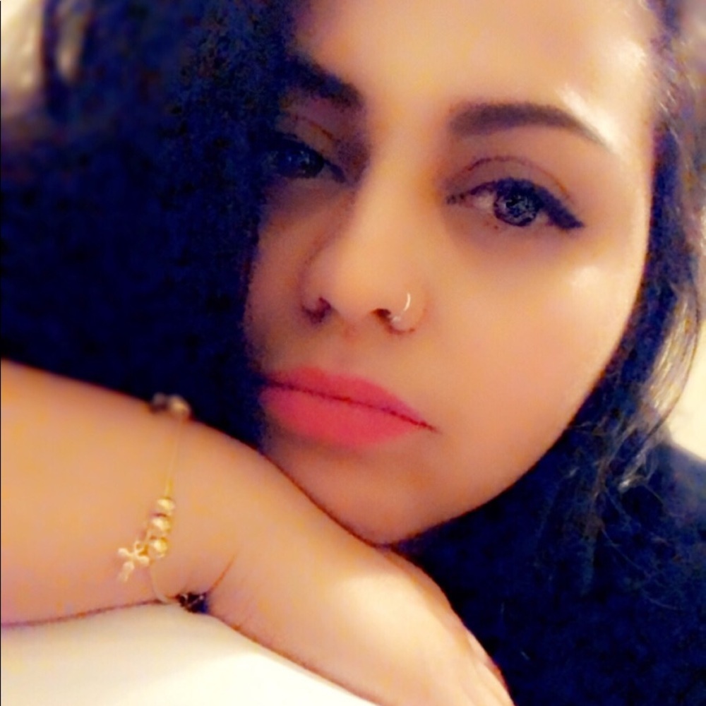 Meet your Posher, Janet